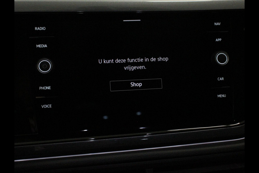 Volkswagen Polo 1.0 TSI 110pk DSG Style | Navigatie | LED | Adaptive cruise control | Apple carplay/ Android auto | Parkeersensoren | Verwarmde voorstoelen | Radio/ DAB | Lichtmetalen velgen