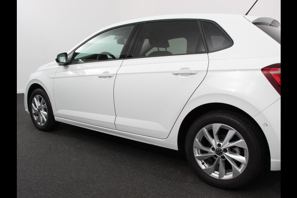 Volkswagen Polo 1.0 TSI 110pk DSG Style | Navigatie | LED | Adaptive cruise control | Apple carplay/ Android auto | Parkeersensoren | Verwarmde voorstoelen | Radio/ DAB | Lichtmetalen velgen