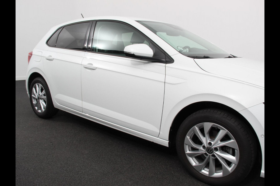 Volkswagen Polo 1.0 TSI 110pk DSG Style | Navigatie | LED | Adaptive cruise control | Apple carplay/ Android auto | Parkeersensoren | Verwarmde voorstoelen | Radio/ DAB | Lichtmetalen velgen