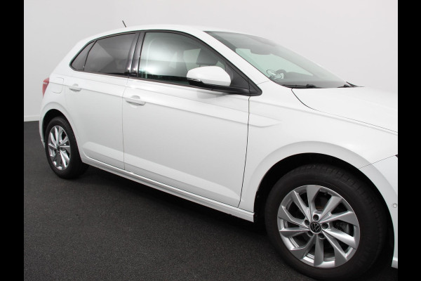 Volkswagen Polo 1.0 TSI 110pk DSG Style | Navigatie | LED | Adaptive cruise control | Apple carplay/ Android auto | Parkeersensoren | Verwarmde voorstoelen | Radio/ DAB | Lichtmetalen velgen