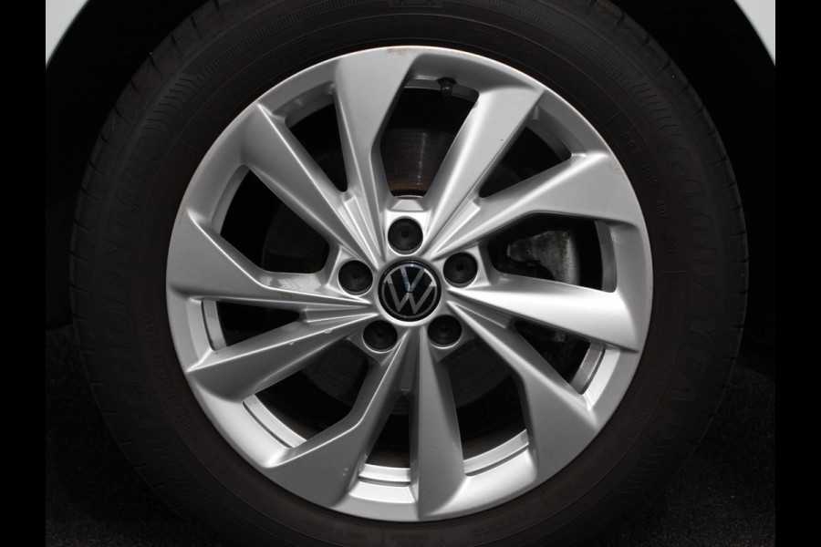 Volkswagen Polo 1.0 TSI 110pk DSG Style | Navigatie | LED | Adaptive cruise control | Apple carplay/ Android auto | Parkeersensoren | Verwarmde voorstoelen | Radio/ DAB | Lichtmetalen velgen
