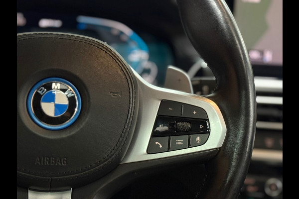 BMW X3 XDrive30e High Executive | Shadow Line | M-Sport | Pano | 20' inch | LED | Camera BMW X3 XDrive30e High Executive | Shadow Line | M-Sport | Pano | 20' inch | LED | Camera