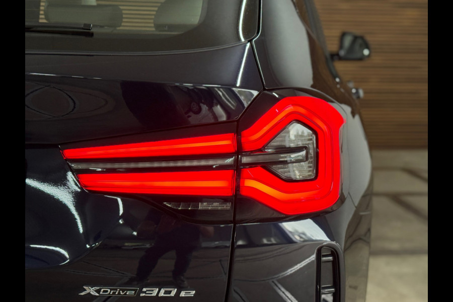 BMW X3 XDrive30e High Executive | Shadow Line | M-Sport | Pano | 20' inch | LED | Camera BMW X3 XDrive30e High Executive | Shadow Line | M-Sport | Pano | 20' inch | LED | Camera