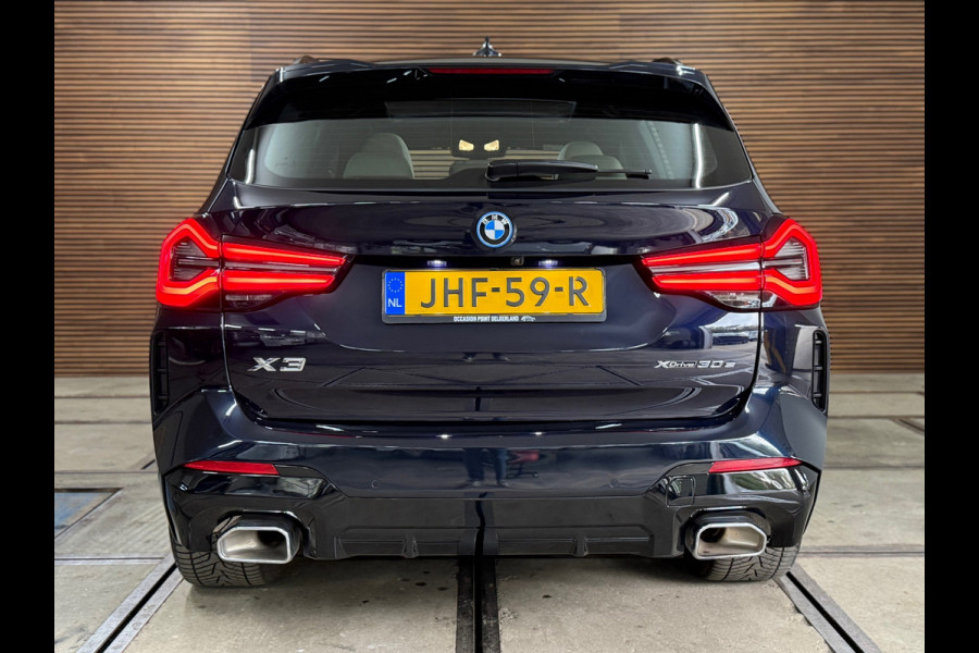 BMW X3 XDrive30e High Executive | Shadow Line | M-Sport | Pano | 20' inch | LED | Camera BMW X3 XDrive30e High Executive | Shadow Line | M-Sport | Pano | 20' inch | LED | Camera