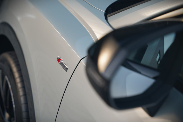 Audi Q3 Sportback 35 TFSI Pro Line S | S-Line | Stoelverwarming | Keyless | 360 Camera | Leer | Elektrische Stoelen | Adaptive Cruise Control | Dodehoekdetectie | Navigatie | Parkeersensoren | Vitrual Cockpit