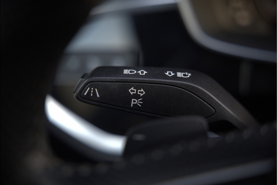 Audi Q3 Sportback 35 TFSI Pro Line S | S-Line | Stoelverwarming | Keyless | 360 Camera | Leer | Elektrische Stoelen | Adaptive Cruise Control | Dodehoekdetectie | Navigatie | Parkeersensoren | Vitrual Cockpit