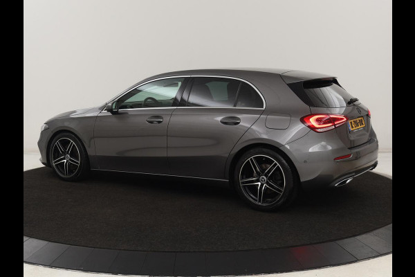 Mercedes-Benz A-Klasse 250 Advantage | Stoelverwarming | Sfeerverlichting |  Leder | Camera | Navigatie | Widescreen | LED | Cruise Control | Burmester Sound