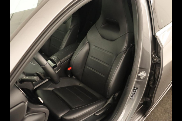 Mercedes-Benz A-Klasse 250 Advantage | Stoelverwarming | Sfeerverlichting |  Leder | Camera | Navigatie | Widescreen | LED | Cruise Control | Burmester Sound