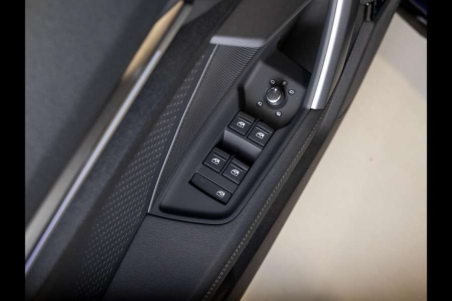 Audi A3 Sportback 35 TFSI S edition / 150pk / Panorama dak / Sonos / Achteruitrij camera /