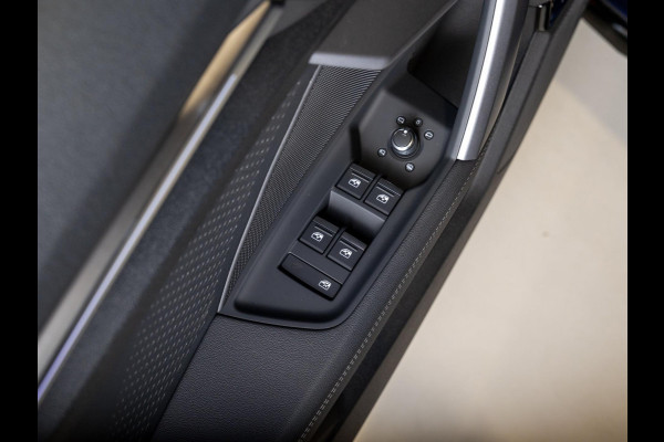 Audi A3 Sportback 35 TFSI S edition / 150pk / Panorama dak / Sonos / Achteruitrij camera /