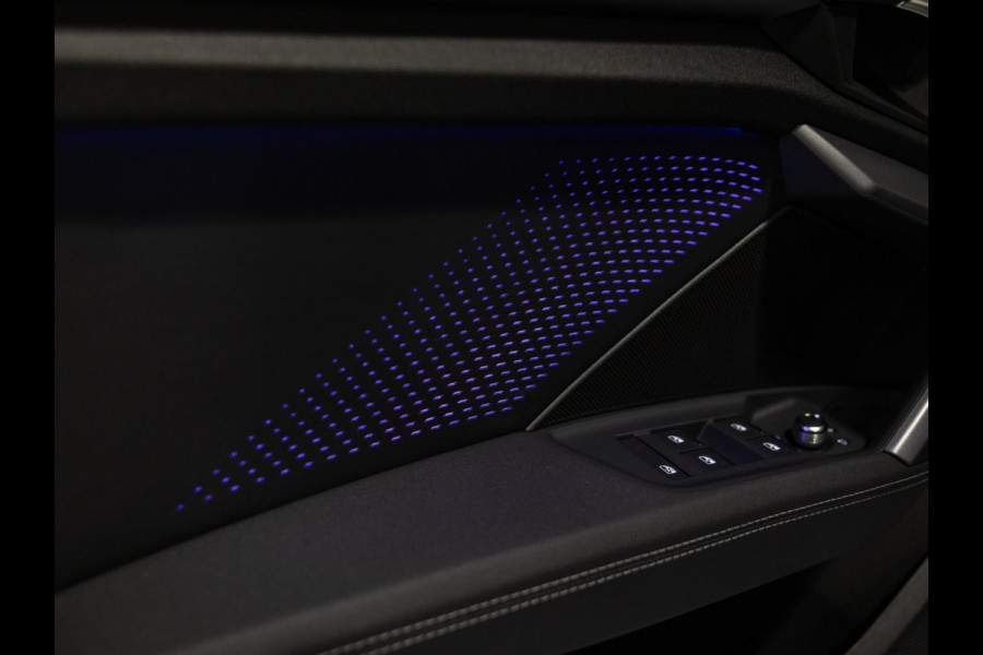 Audi A3 Sportback 35 TFSI S edition / 150pk / Panorama dak / Sonos / Achteruitrij camera /