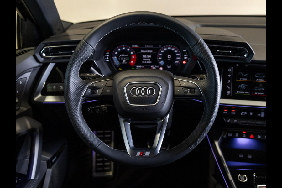 Audi A3 Sportback 35 TFSI S edition / 150pk / Panorama dak / Sonos / Achteruitrij camera /