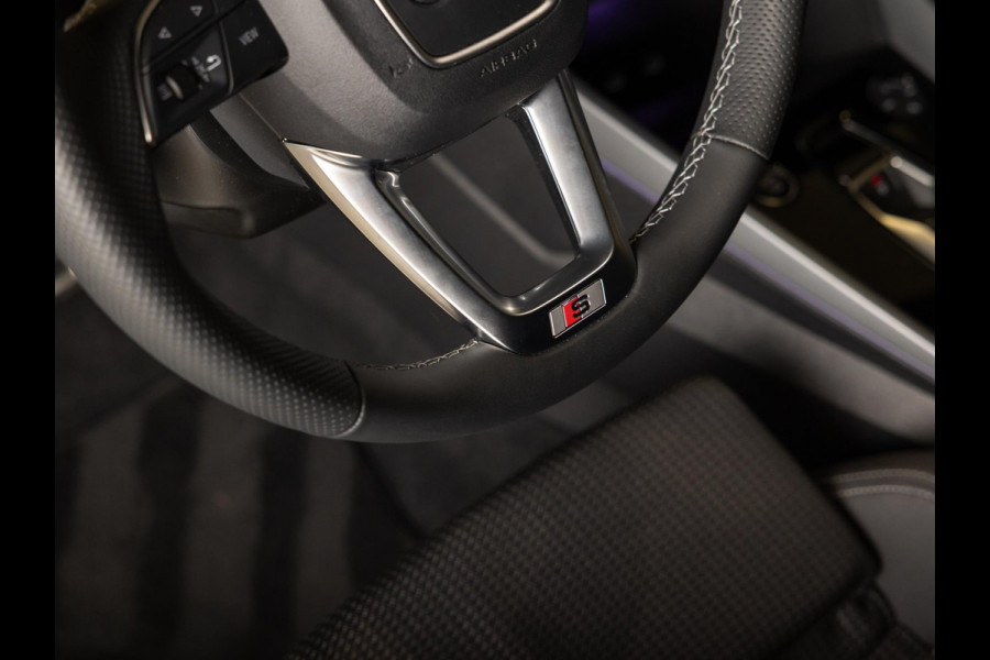 Audi A3 Sportback 35 TFSI S edition / 150pk / Panorama dak / Sonos / Achteruitrij camera /
