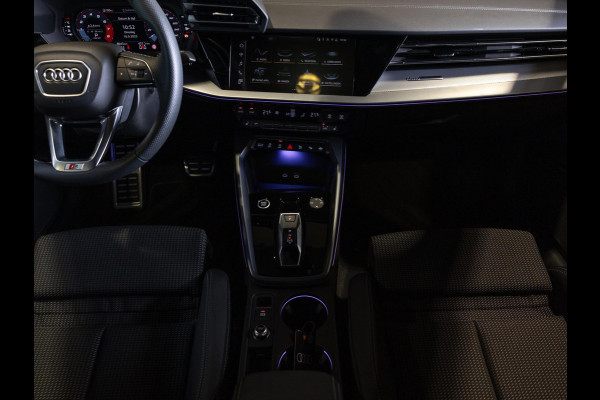 Audi A3 Sportback 35 TFSI S edition / 150pk / Panorama dak / Sonos / Achteruitrij camera /