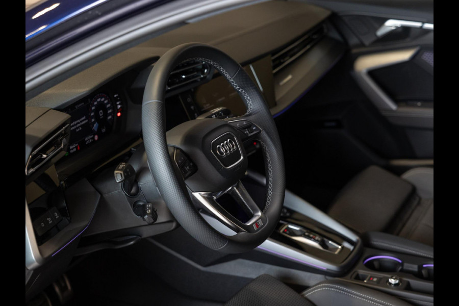Audi A3 Sportback 35 TFSI S edition / 150pk / Panorama dak / Sonos / Achteruitrij camera /
