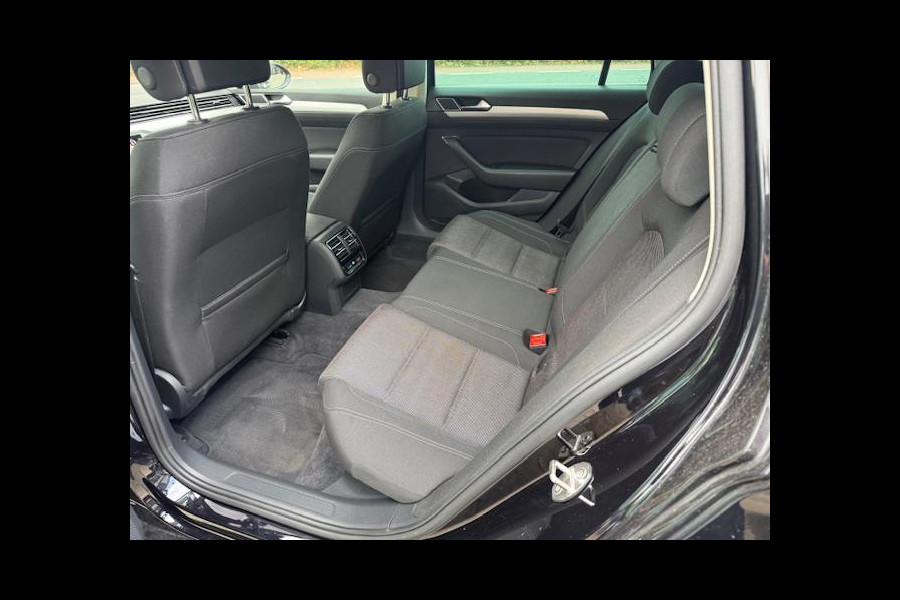 Volkswagen Passat Variant 1.4 TSI ACT Comfortline Bus,adap Cruise,parkeersensoren,stoelverwarming,