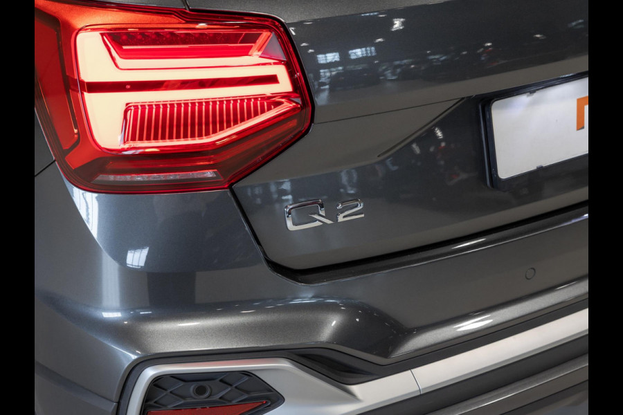Audi Q2 35 TFSI S Edition / 150pk / Stoelverwarming / Keyless entry / Matrix LED / Adaptieve cruise control /