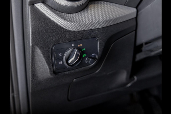 Audi Q2 35 TFSI S Edition / 150pk / Stoelverwarming / Keyless entry / Matrix LED / Adaptieve cruise control /