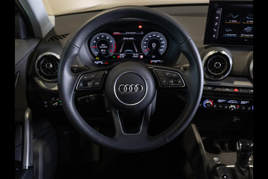 Audi Q2 35 TFSI S Edition / 150pk / Stoelverwarming / Keyless entry / Matrix LED / Adaptieve cruise control /