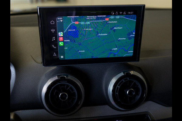 Audi Q2 35 TFSI S Edition / 150pk / Stoelverwarming / Keyless entry / Matrix LED / Adaptieve cruise control /