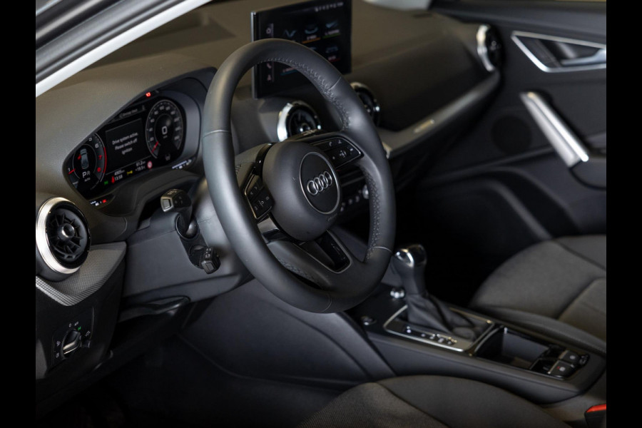 Audi Q2 35 TFSI S Edition / 150pk / Stoelverwarming / Keyless entry / Matrix LED / Adaptieve cruise control /