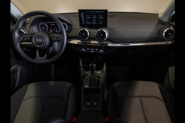 Audi Q2 35 TFSI S Edition / 150pk / Stoelverwarming / Keyless entry / Matrix LED / Adaptieve cruise control /