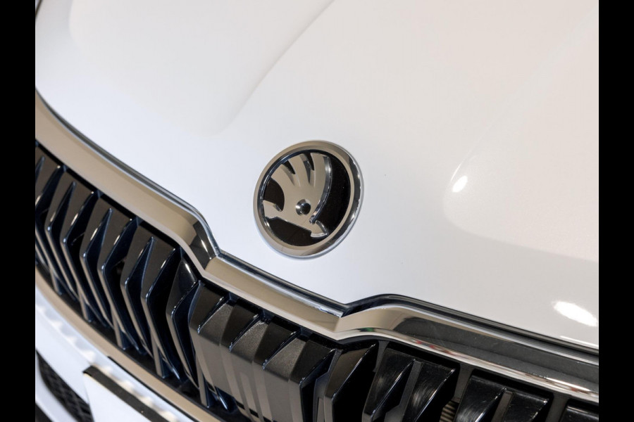 Škoda Karoq 1.5 TSI ACT Business Edition / 150pk / Achteruitrij camera / Stoelverwarming / Adaptieve cruise control /