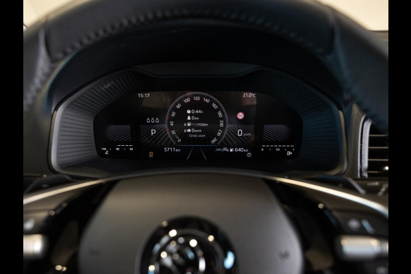 Škoda Karoq 1.5 TSI ACT Business Edition / 150pk / Achteruitrij camera / Stoelverwarming / Adaptieve cruise control /