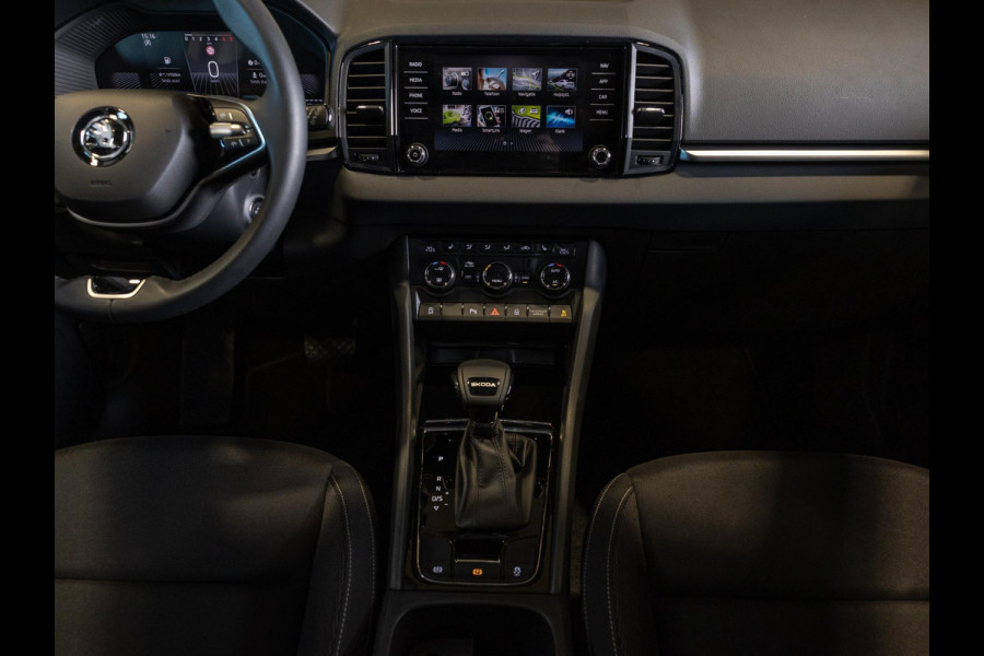 Škoda Karoq 1.5 TSI ACT Business Edition / 150pk / Achteruitrij camera / Stoelverwarming / Adaptieve cruise control /