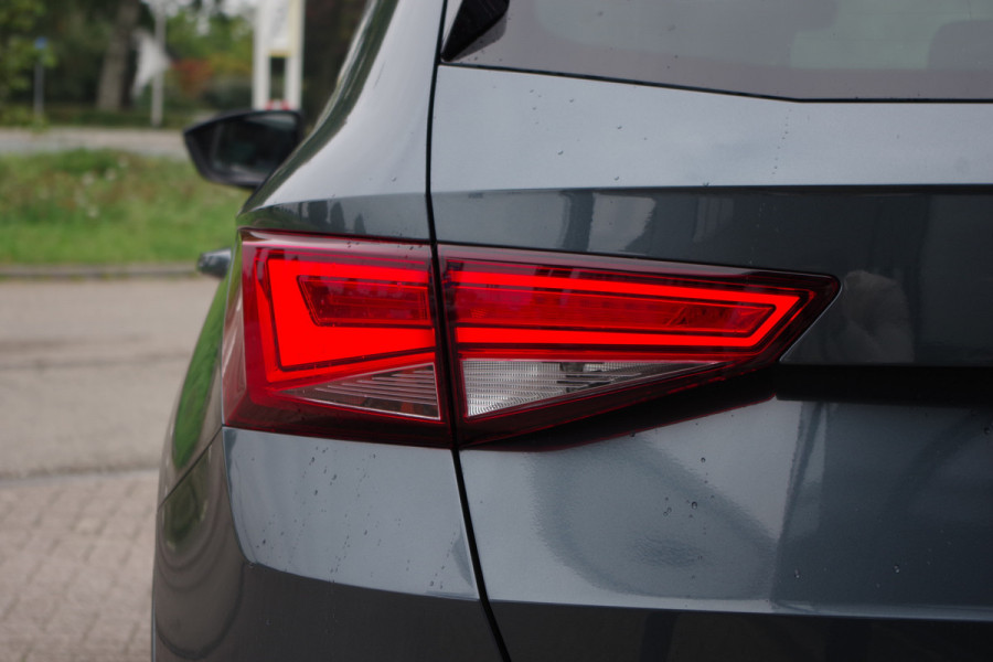 Seat Ateca 1.5 TSI 150 PK FR Business Intense, Panoramadak, BEATS Audio, Digitale Cockpit, 360 Camera, Carplay Seat Ateca 1.5 TSI 150 PK FR Business Intense, Panoramadak, BEATS Audio, Digitale Cockpit, 360 Camera, Carplay