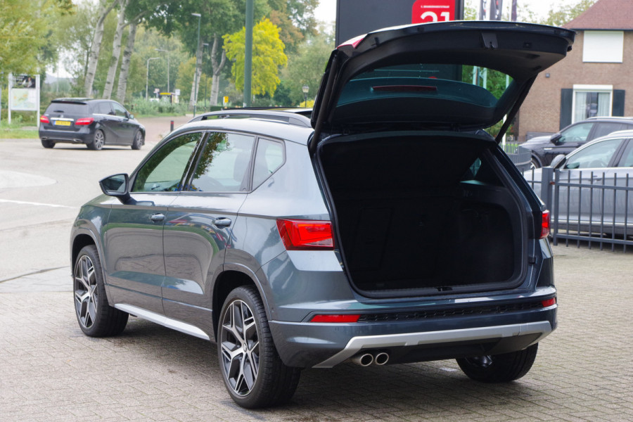 Seat Ateca 1.5 TSI 150 PK FR Business Intense, Panoramadak, BEATS Audio, Digitale Cockpit, 360 Camera, Carplay Seat Ateca 1.5 TSI 150 PK FR Business Intense, Panoramadak, BEATS Audio, Digitale Cockpit, 360 Camera, Carplay