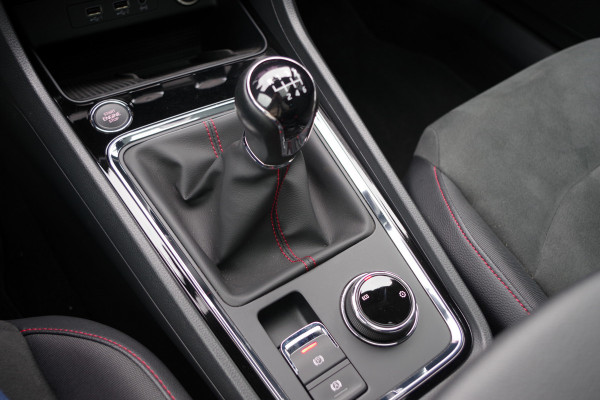 Seat Ateca 1.5 TSI 150 PK FR Business Intense, Panoramadak, BEATS Audio, Digitale Cockpit, 360 Camera, Carplay Seat Ateca 1.5 TSI 150 PK FR Business Intense, Panoramadak, BEATS Audio, Digitale Cockpit, 360 Camera, Carplay