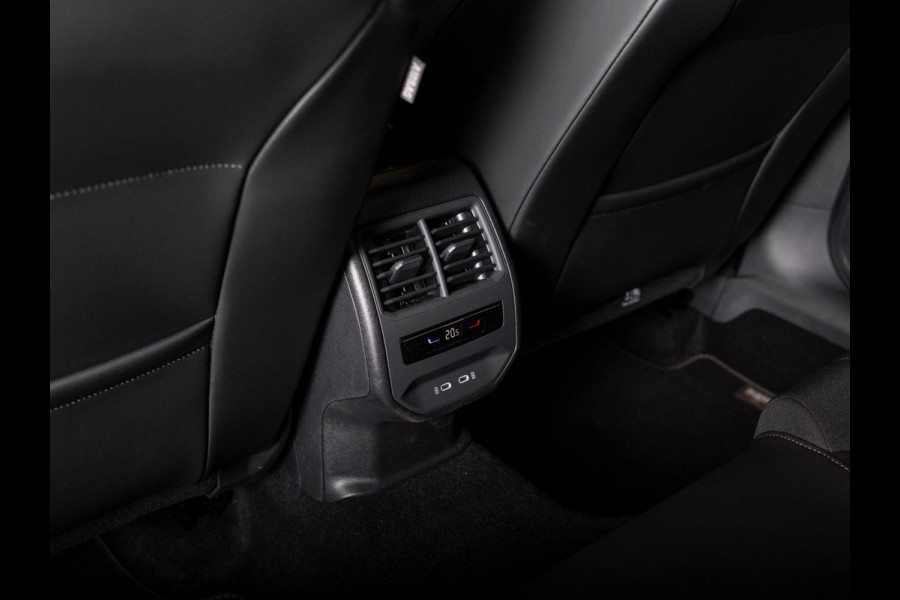 CUPRA Leon Sportstourer 1.5 eTSI Business / 150pk / Stoel en stuurverwarming / Adaptieve cruise control / CUPRA Leon Sportstourer 1.5 eTSI Business / 150pk / Stoel en stuurverwarming / Adaptieve cruise control /