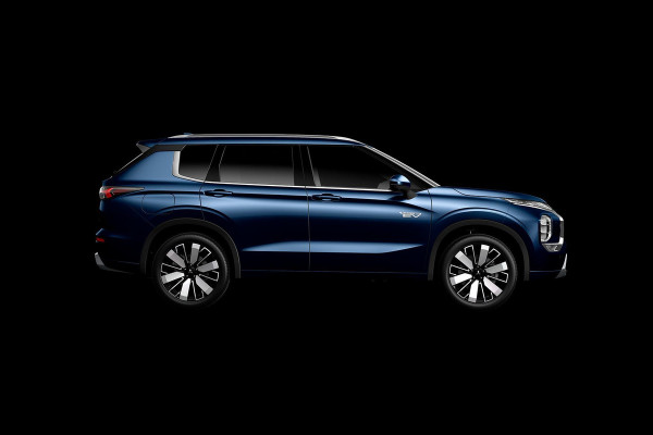 Mitsubishi Outlander 2.4 PHEV First Edition Mitsubishi Outlander 2.4 PHEV First Edition