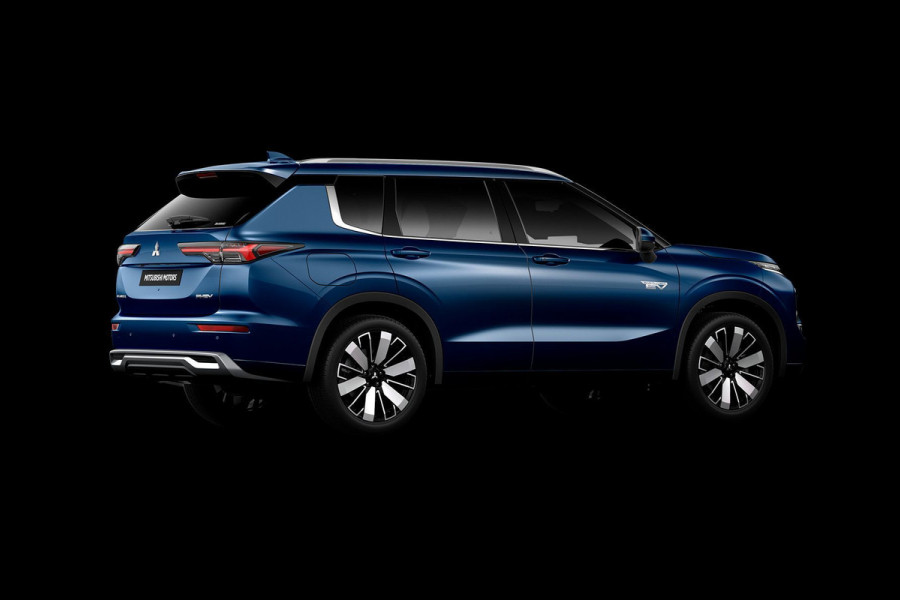 Mitsubishi Outlander 2.4 PHEV First Edition Mitsubishi Outlander 2.4 PHEV First Edition