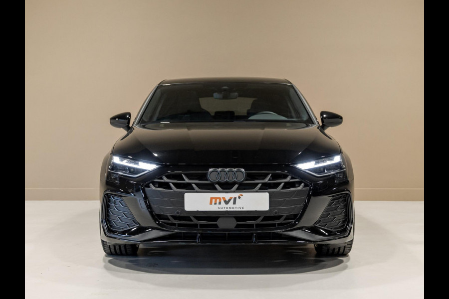 Audi A3 Sportback 35 TFSI S edition / 150pk / Panorama dak / Sonos / Achteruitrij camera / Audi A3 Sportback 35 TFSI S edition / 150pk / Panorama dak / Sonos / Achteruitrij camera /