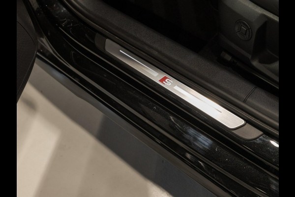 Audi A3 Sportback 35 TFSI S edition / 150pk / Panorama dak / Sonos / Achteruitrij camera / Audi A3 Sportback 35 TFSI S edition / 150pk / Panorama dak / Sonos / Achteruitrij camera /