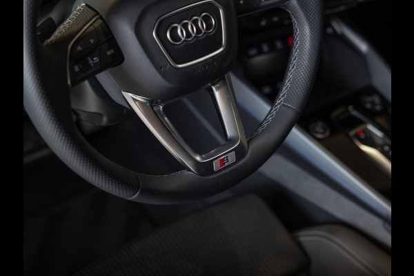 Audi A3 Sportback 35 TFSI S edition / 150pk / Panorama dak / Sonos / Achteruitrij camera / Audi A3 Sportback 35 TFSI S edition / 150pk / Panorama dak / Sonos / Achteruitrij camera /