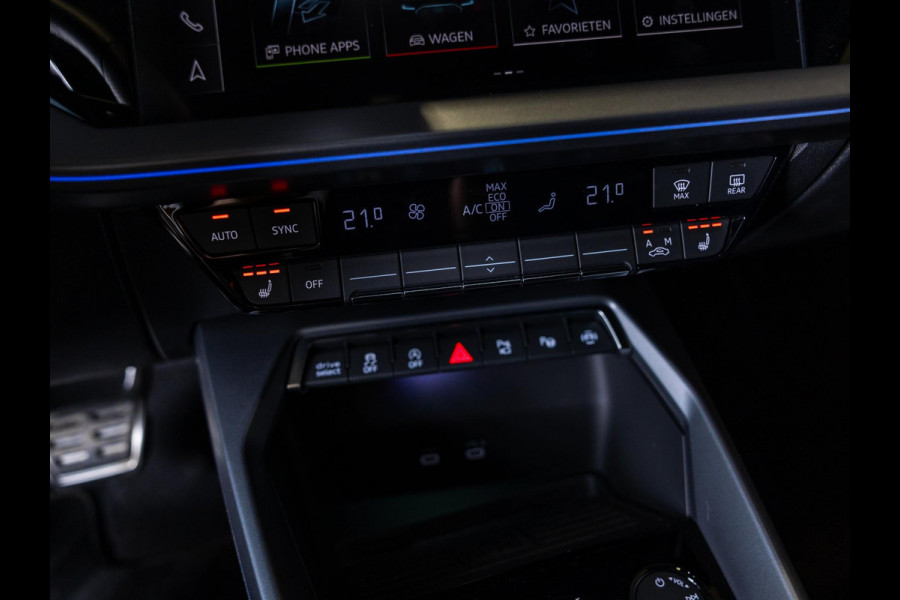 Audi A3 Sportback 35 TFSI S edition / 150pk / Panorama dak / Sonos / Achteruitrij camera / Audi A3 Sportback 35 TFSI S edition / 150pk / Panorama dak / Sonos / Achteruitrij camera /