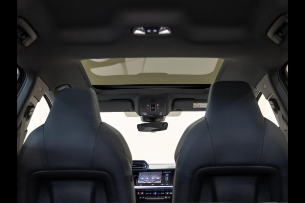 Audi A3 Sportback 35 TFSI S edition / 150pk / Panorama dak / Sonos / Achteruitrij camera / Audi A3 Sportback 35 TFSI S edition / 150pk / Panorama dak / Sonos / Achteruitrij camera /