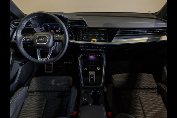 Audi A3 Sportback 35 TFSI S edition / 150pk / Panorama dak / Sonos / Achteruitrij camera / Audi A3 Sportback 35 TFSI S edition / 150pk / Panorama dak / Sonos / Achteruitrij camera /