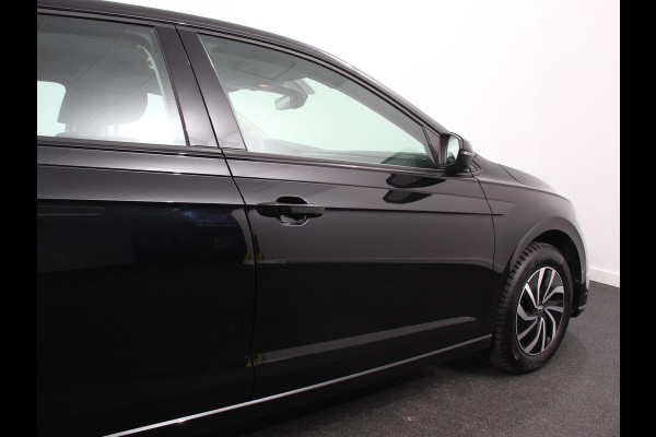 Volkswagen Polo 1.0 TSI Life | Navigatie | Digitale Cockpit | Airco | Parkeer sensoren V+A | LED | Lichtmetalen Velgen