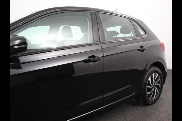 Volkswagen Polo 1.0 TSI Life | Navigatie | Digitale Cockpit | Airco | Parkeer sensoren V+A | LED | Lichtmetalen Velgen