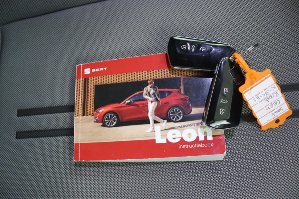 Seat Leon Sportstourer 1.5 eTSI Style Launch*AUTOM.*ACC*HAAK*ECC*CARPLAY* Seat Leon Sportstourer 1.5 eTSI Style Launch*AUTOM.*ACC*HAAK*ECC*CARPLAY*