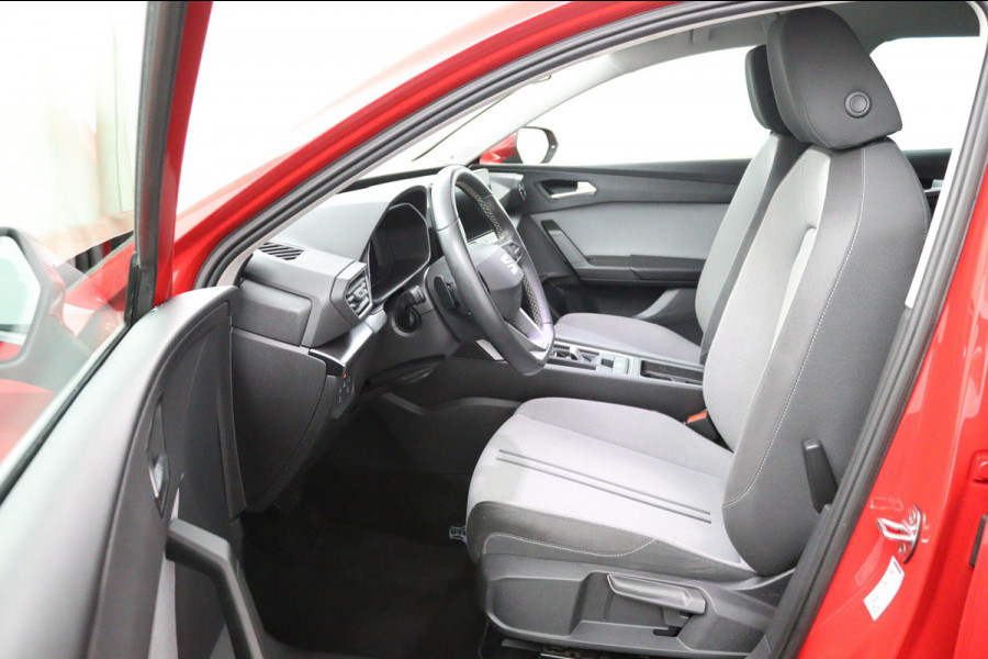 Seat Leon Sportstourer 1.5 eTSI Style Launch*AUTOM.*ACC*HAAK*ECC*CARPLAY* Seat Leon Sportstourer 1.5 eTSI Style Launch*AUTOM.*ACC*HAAK*ECC*CARPLAY*