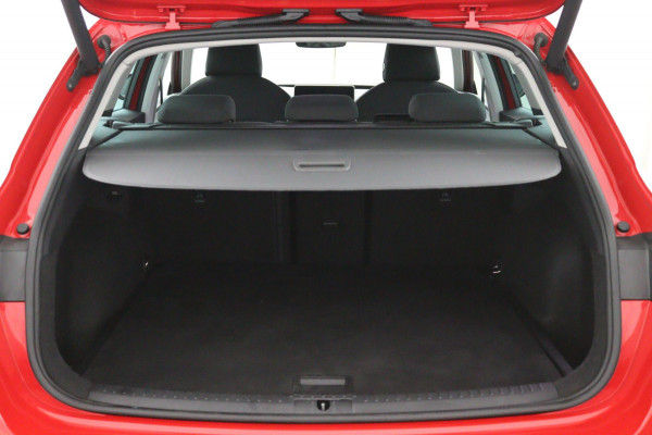 Seat Leon Sportstourer 1.5 eTSI Style Launch*AUTOM.*ACC*HAAK*ECC*CARPLAY* Seat Leon Sportstourer 1.5 eTSI Style Launch*AUTOM.*ACC*HAAK*ECC*CARPLAY*