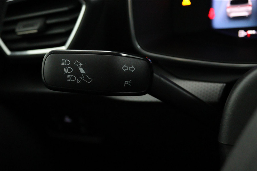 Seat Leon Sportstourer 1.5 eTSI Style Launch*AUTOM.*ACC*HAAK*ECC*CARPLAY* Seat Leon Sportstourer 1.5 eTSI Style Launch*AUTOM.*ACC*HAAK*ECC*CARPLAY*