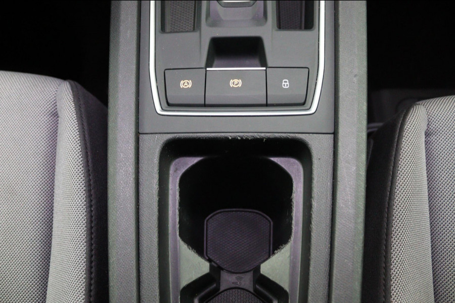 Seat Leon Sportstourer 1.5 eTSI Style Launch*AUTOM.*ACC*HAAK*ECC*CARPLAY* Seat Leon Sportstourer 1.5 eTSI Style Launch*AUTOM.*ACC*HAAK*ECC*CARPLAY*