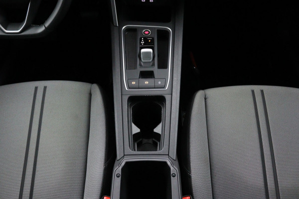 Seat Leon Sportstourer 1.5 eTSI Style Launch*AUTOM.*ACC*HAAK*ECC*CARPLAY* Seat Leon Sportstourer 1.5 eTSI Style Launch*AUTOM.*ACC*HAAK*ECC*CARPLAY*