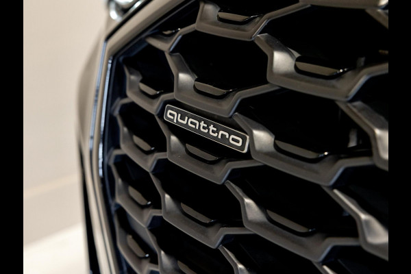 Audi Q3 Sportback 45 TFSI quattro 2x S-Line / 230pk / Panorama dak / Keyless / B&O / Stoelverwarming / Audi Q3 Sportback 45 TFSI quattro 2x S-Line / 230pk / Panorama dak / Keyless / B&O / Stoelverwarming /